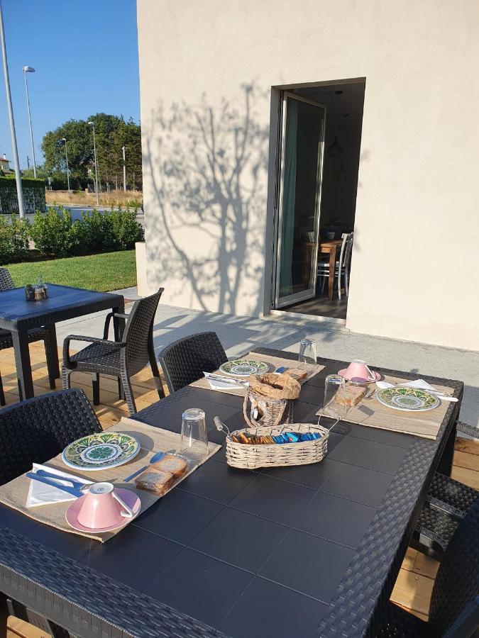 Casa Lunaria B&B Porto SantʼElpidio 外观 照片