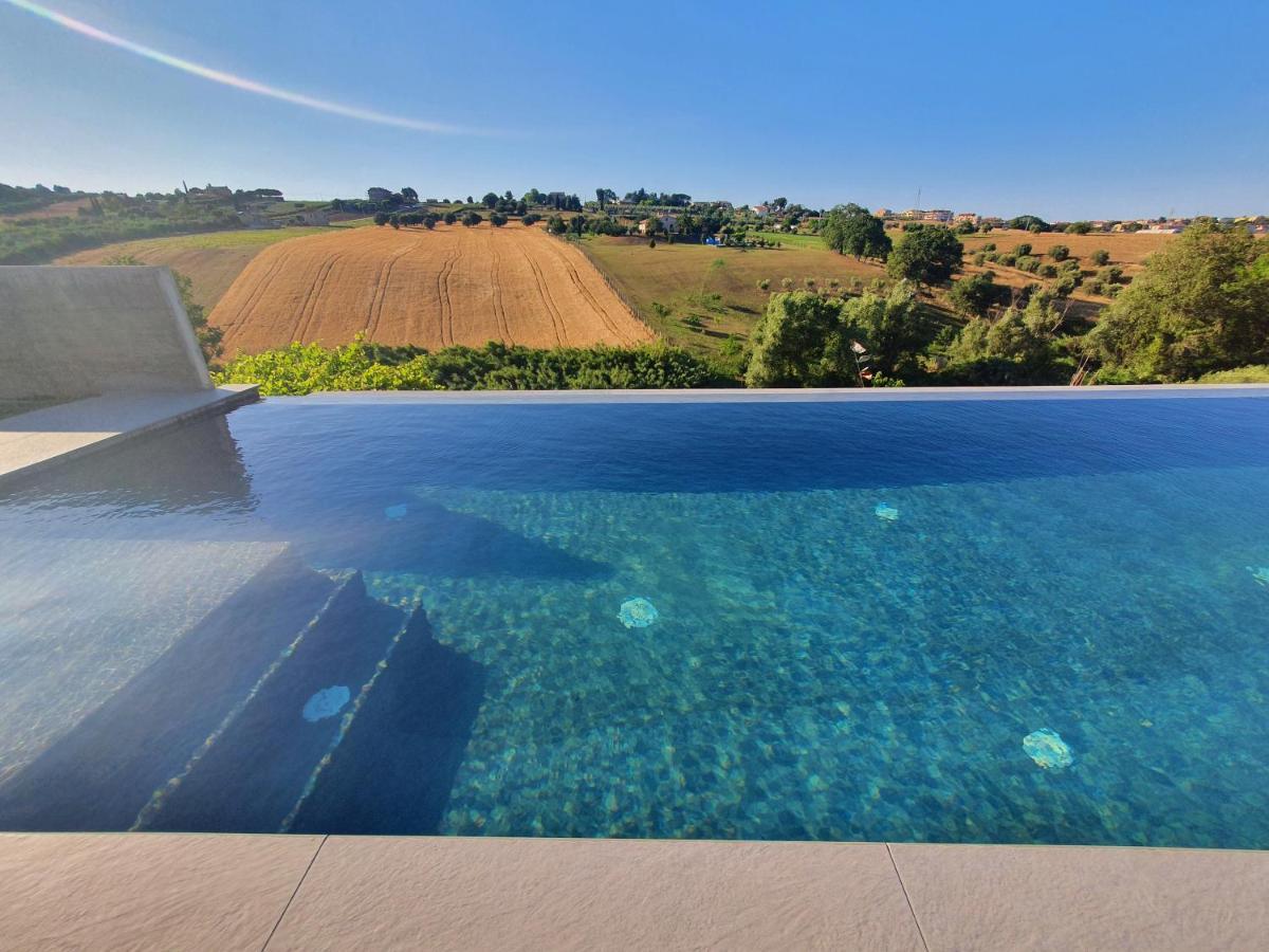 Casa Lunaria B&B Porto SantʼElpidio 外观 照片